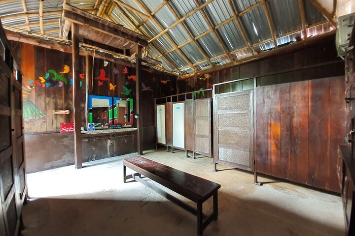 Room 30 of 53