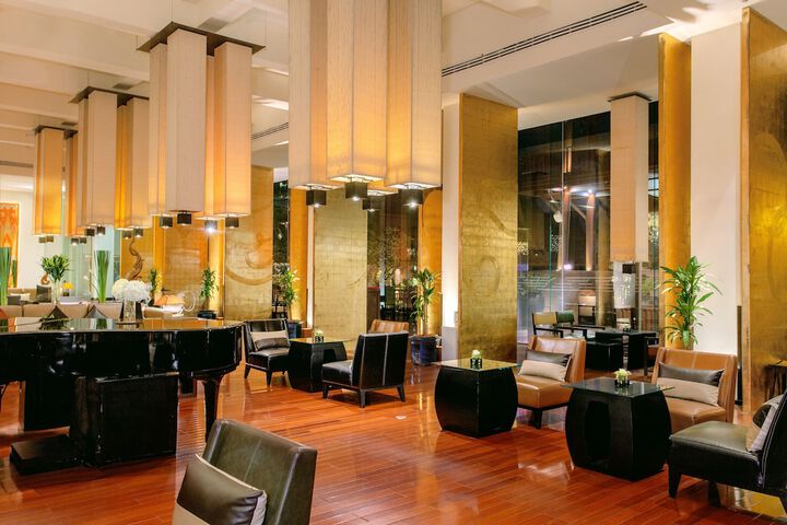 Hotel Lobby