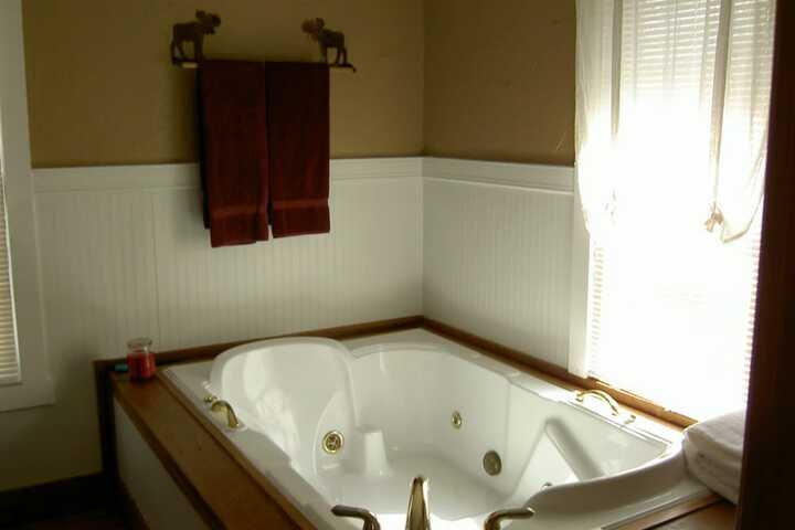 Hot Tub 14 of 21