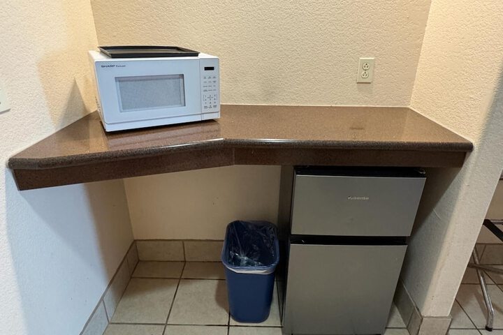 Room 10 of 22