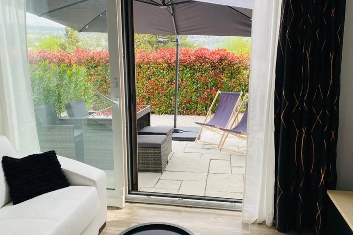 Terrace/Patio 6 of 12
