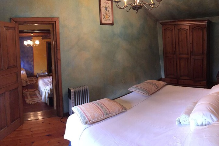 Room 5 of 65
