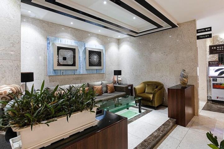 Hotel Interior 76 of 90