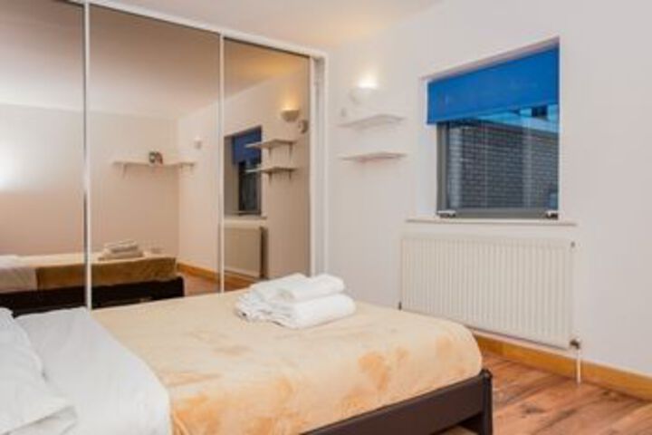 Room 10 of 21