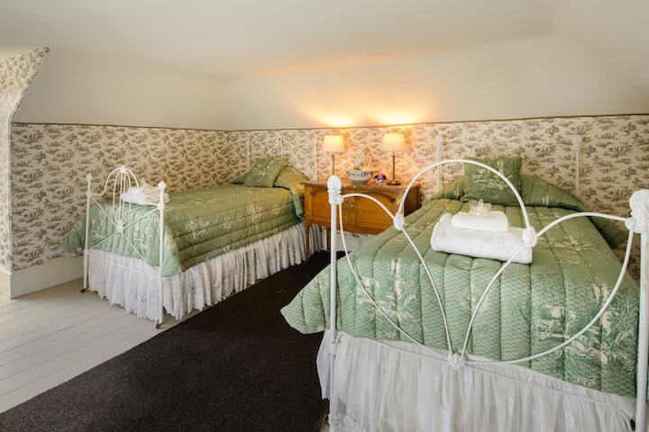 Room 9 of 73