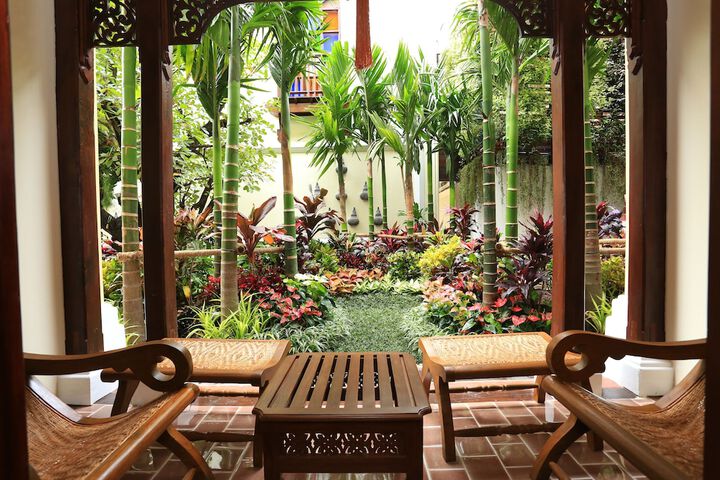 Hotel Exterior 67 of 68