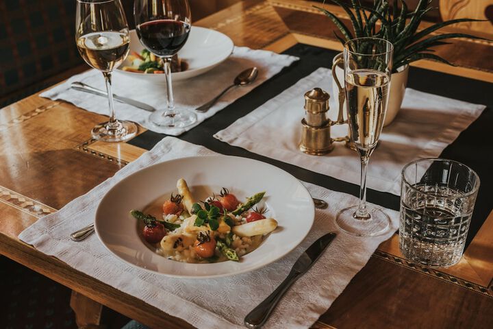 Dining 50 of 63