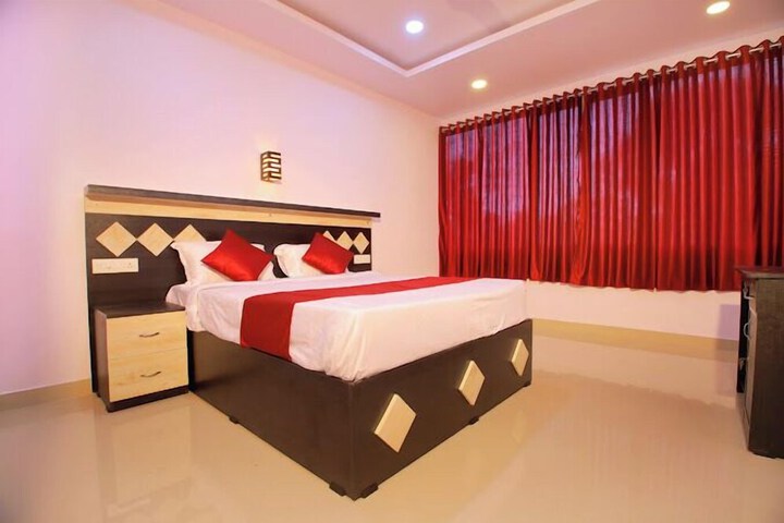 Room 4 of 19
