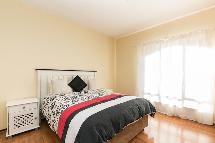 Room 5 of 35