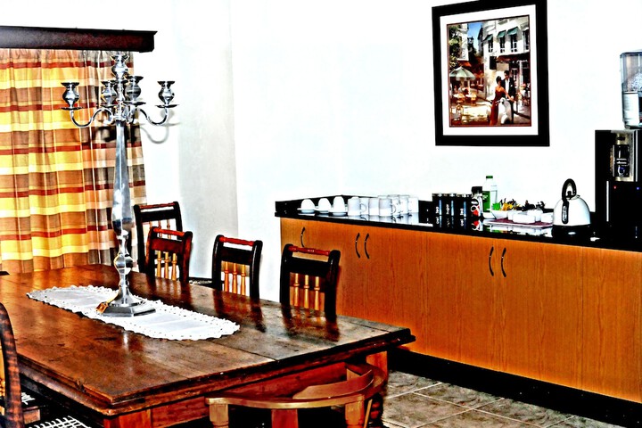 Dining 79 of 112