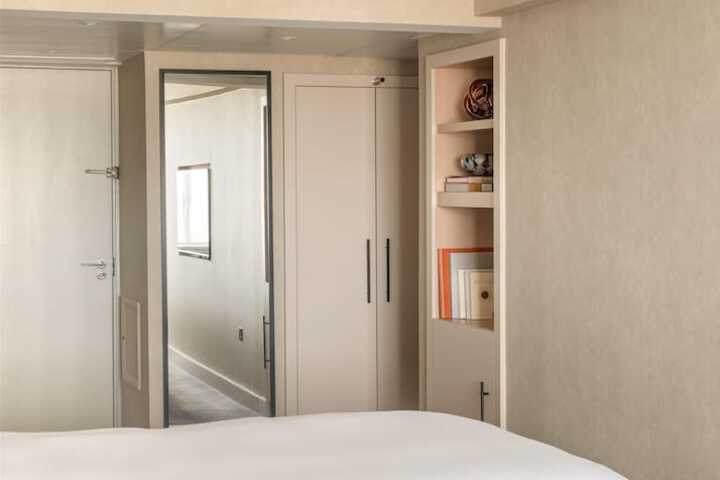 Room 63 of 131