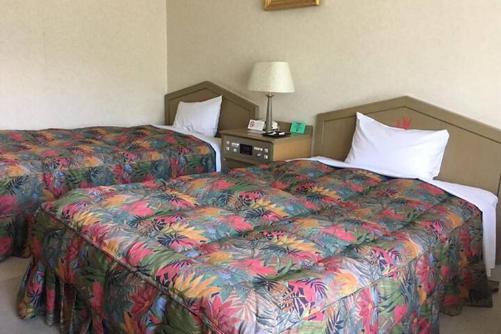 Room 16 of 58