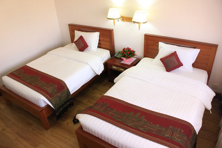 Room 12 of 53
