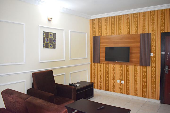 Room 35 of 67