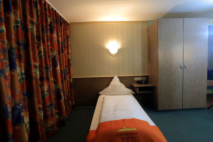 Room 10 of 55
