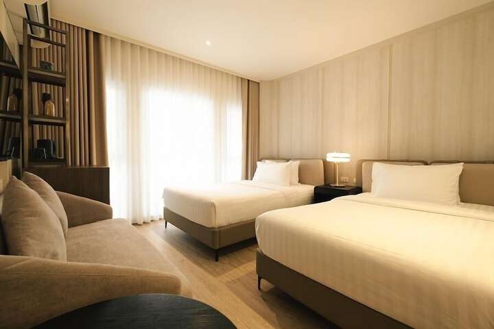 Room 15 of 73