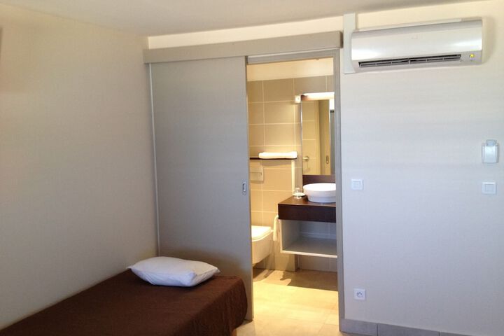 Room 20 of 65