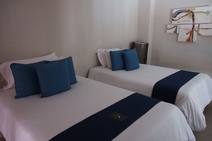 Room 27 of 180