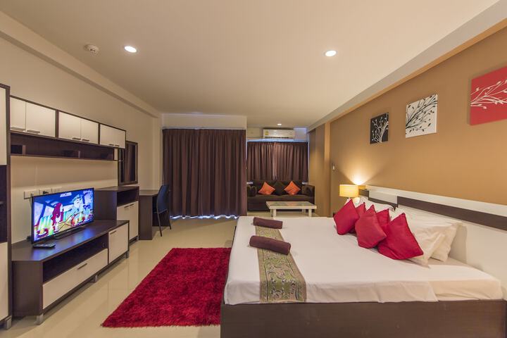 Room 17 of 42
