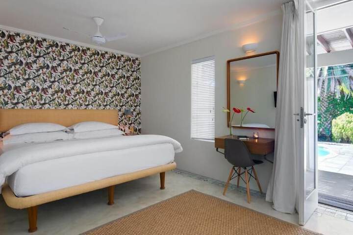 Room 5 of 24
