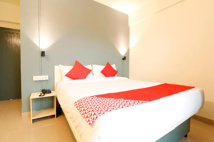 Room 2 of 4