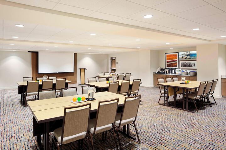 Meeting facility