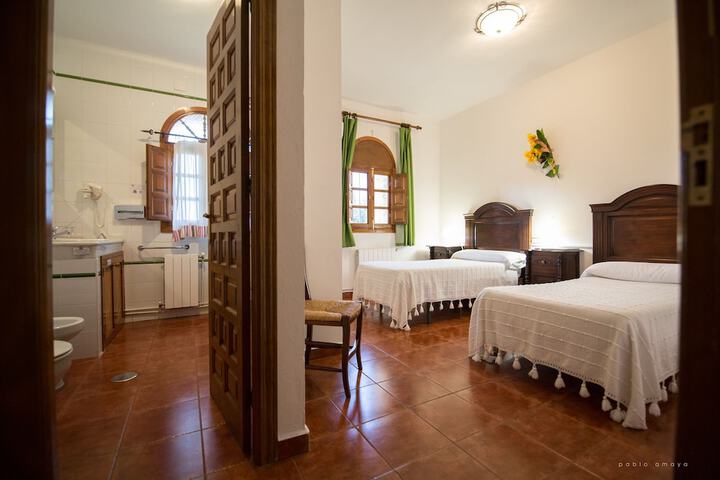 Room 15 of 50