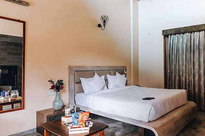 Room 2 of 58
