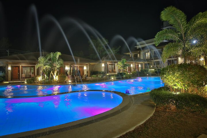 Pool 44 of 74