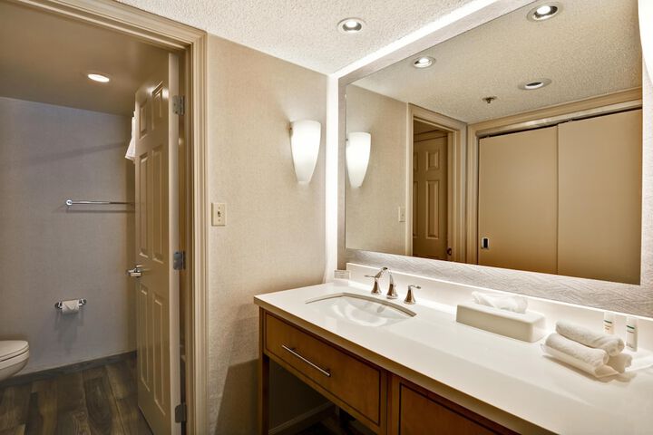 Room 21 of 40
