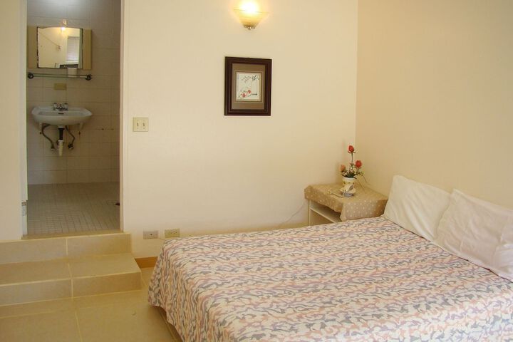 Room 3 of 12