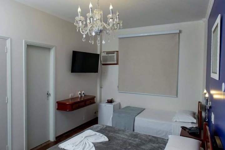 Room 4 of 44