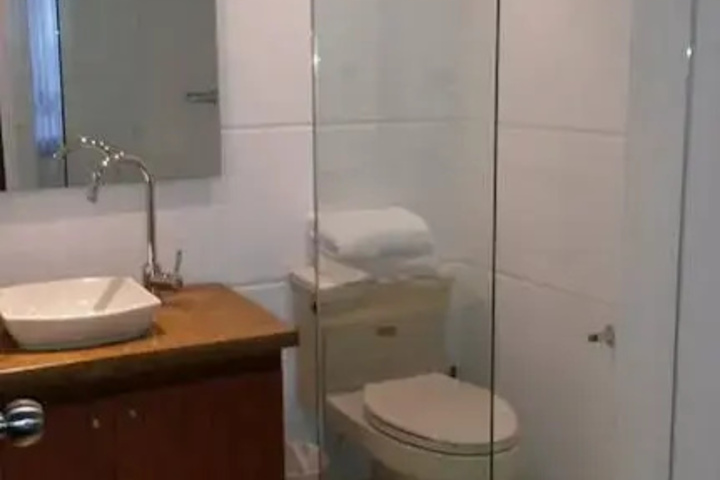 Room 8 of 13