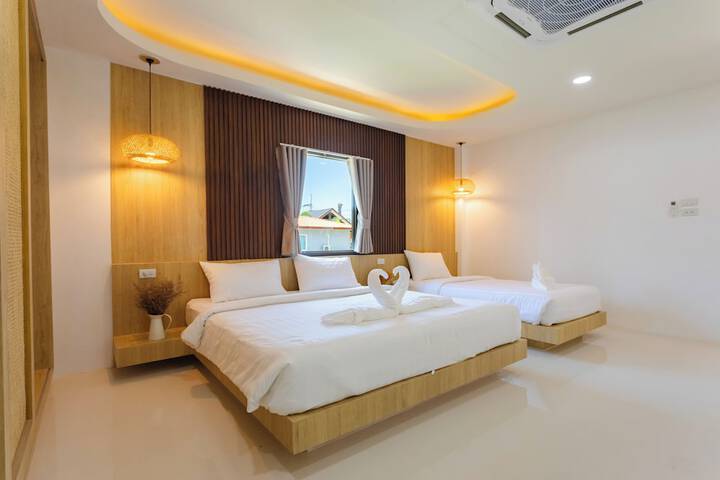 Room 53 of 154