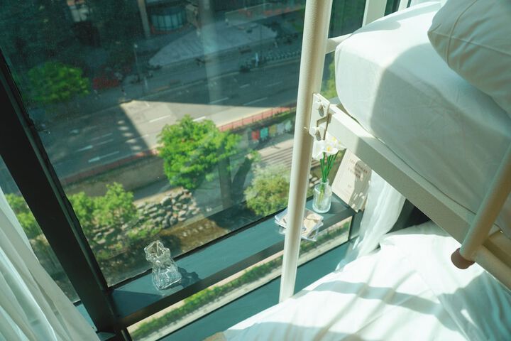 Room 6 of 130