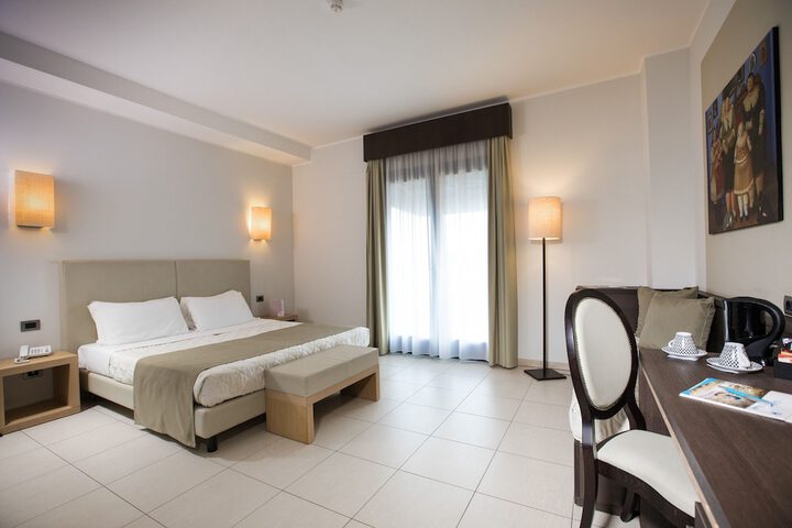 Room 4 of 67