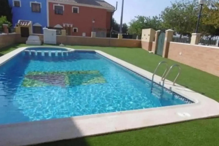Pool 9 of 14