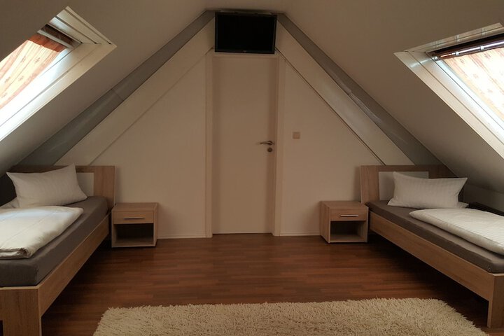 Room 14 of 41