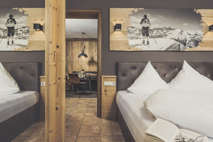 Room 3 of 125