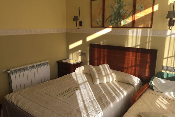 Room 33 of 39