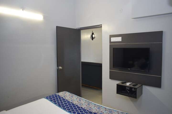 Room 46 of 68