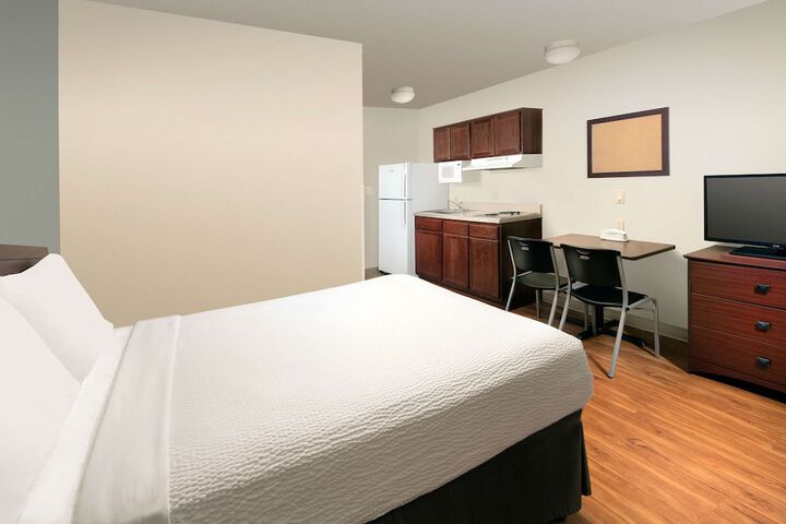Room 9 of 23