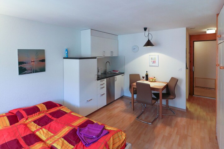 Room 49 of 169