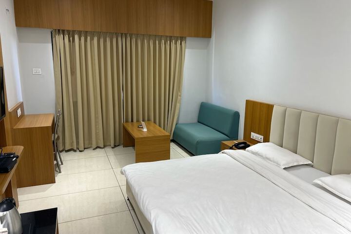 Room 35 of 108