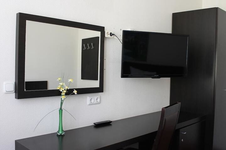 Room 17 of 29