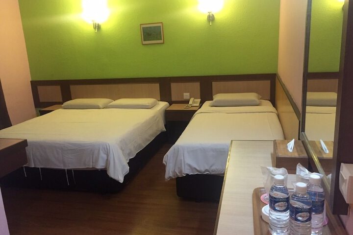 Room 4 of 26