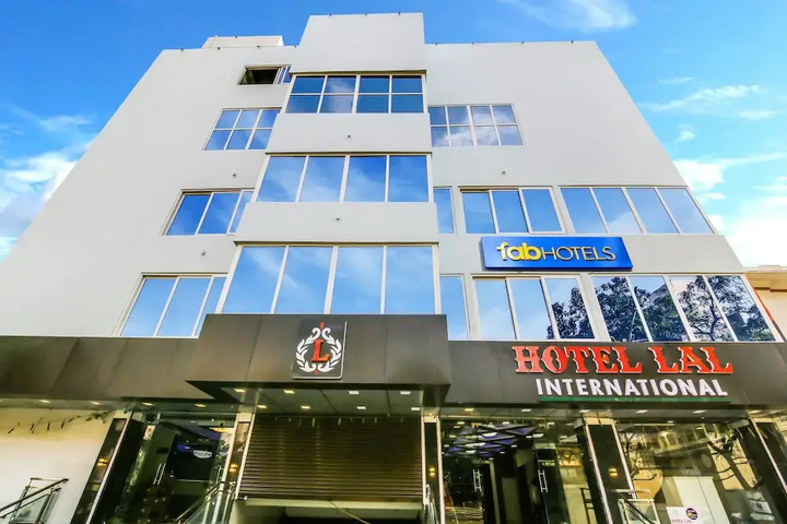 FabHotel Lal International