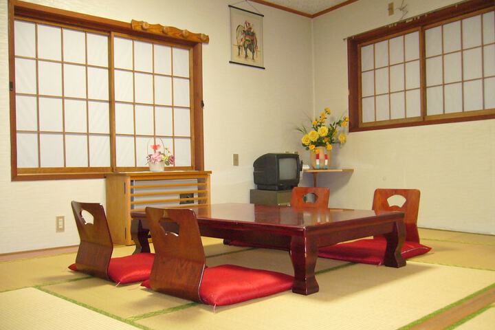 Room 3 of 31
