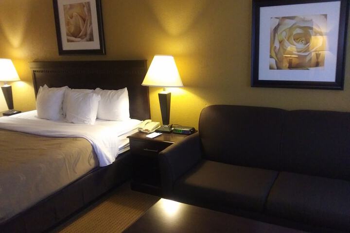 Upgrade King Bed (4 of 37)