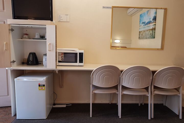 Room 30 of 41